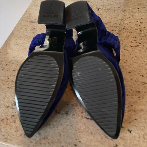 John Fluevog Blue Velvet Joy Ride Heels sz7 - Picture 11 of 11